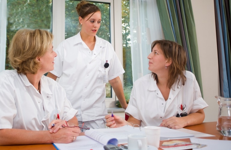 Verpleegkundigen met een EVV -  opleiding/VIG-ers met een EVV opleiding/Vig-ers zonder een EVV opleiding, maar bereid zijn om deze te behalen 